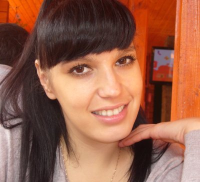 Красотка наслаждается интимными встречами, любит оральный контакт и не против показать свои прелести