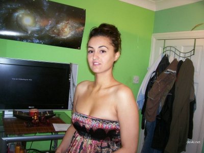 Супруга демонстрирует свою попку