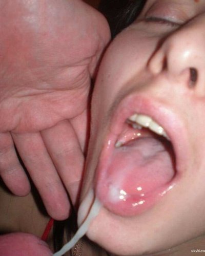 Дружки наслаждаются оргией втроем