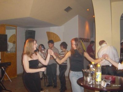 После вечеринки милфа испытала член в попе