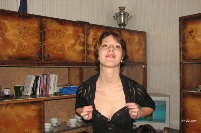 Обнаженная в чулках: страсть и соблазн в каждом движении