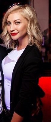 Красивая блондинка сделает своему парню огромное удовольствие!