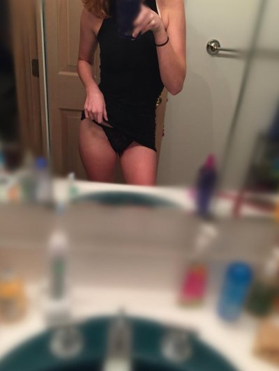 Красотка фоткает себя голой: самая жаркая съемка!