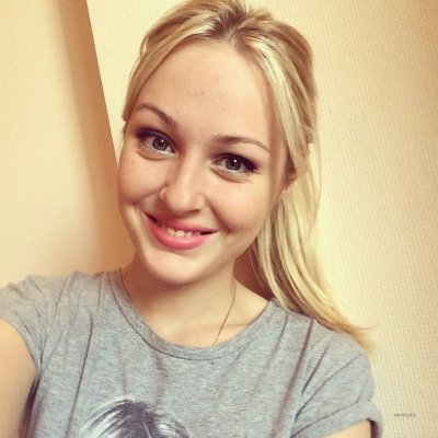 Юная фотомоделька радует своих фанатов - порно видео.