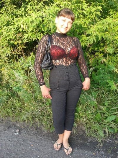 Мокрые красотки в откровенных нарядах - соблазнительный образ