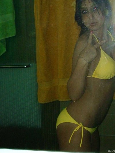 Сделала фотку без одежды для порносайта