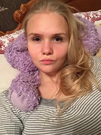 Секретные снимки соблазнительной блондинки: домашний фотоархив 18+