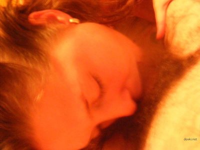 Снимки домашнего траха в задницу от похотливой дамы