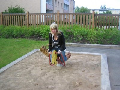 Парень мастерски проявляет себя в постели с подругой