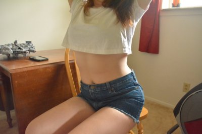 Горячая рыжая красотка без одежды: откровенные фото с дерзкой писькой бесплатно!