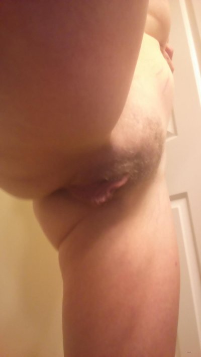 Фотка своей киски на порно-сайте