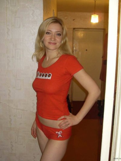 Снял кадры своей дамы в интимной обстановке