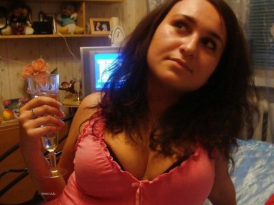 Обнаженная ученица фотографируется в общаге