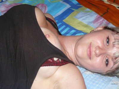 Красотка с роскошной грудью умело обрабатывает ротиком