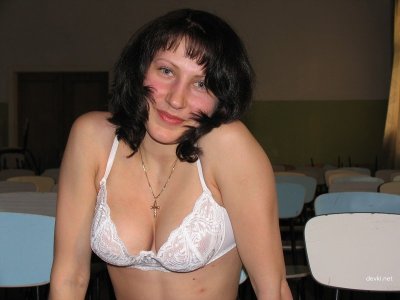 Преподавательница разделась в учебном заведении