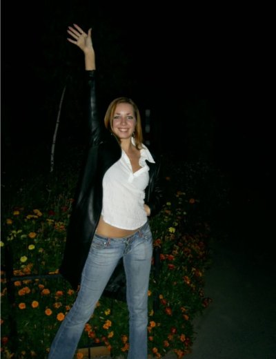 Интимные снимки молодой выпускницы: частные фото из личного архива