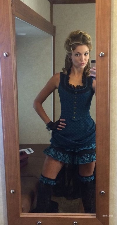 Сексуальная красавица с отличной задницей