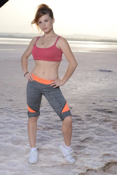 Фотосет обнаженной атлетки: самые жаркие сцены в одном месте!