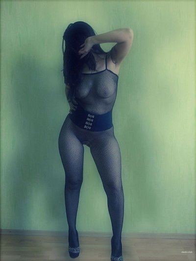 Огромная обнаженная задница - взрывной соблазн!