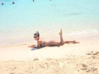 Соблазнительная танцовщица в эротическом шоу