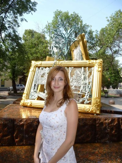 Вгоняет в киску и глотку своей леди