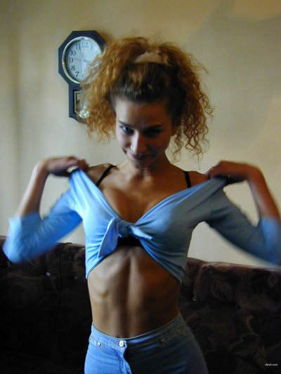 Шикарная девушка с изгибами