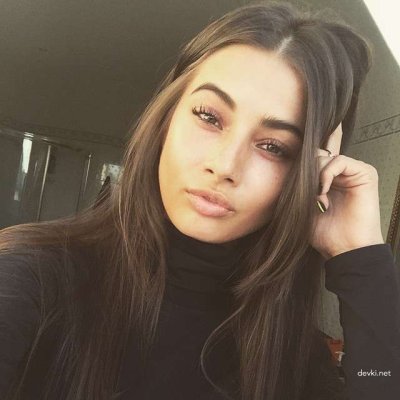 Увлекательные снимки домашней модели в натуральной красоте