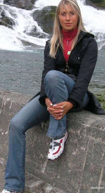 Интимные снимки соблазнительной блондинки!