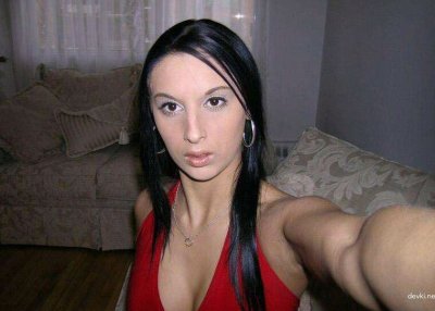 Узнайте больше о том, как выглядит очаровательная девушка с шикарной грудью!