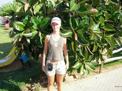 Интимные игры с прекрасной спутницей в уютной обстановке