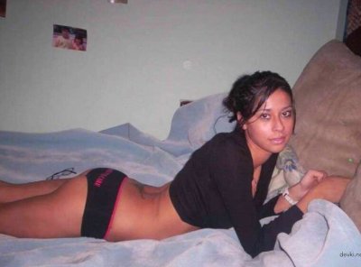 Трах с привлекательной темноволосой красоткой