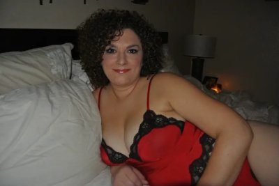 Поцеловала водителя в автомобиле