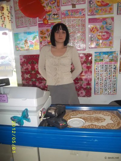 Наталья из Таллинна делает минет на рабочем месте