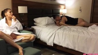 Первый раздел мою подругу, потом подружка присоединилась, кончил им обеим внутрь