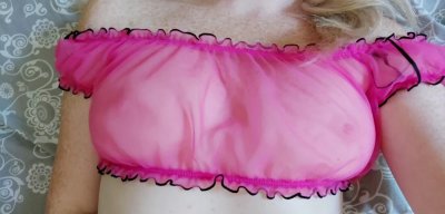 Развратная красотка с рыжими волосами