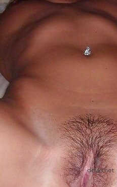 Развратная красотка без трусиков: горячее порно онлайн!