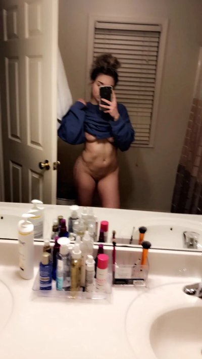 Фото от пышной красавицы с обворожительной попкой