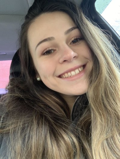 Молоденькая красотка: отличные интимные снимки в сети