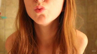 Интимные снимки красотки с аппетитными грудями - новинки!