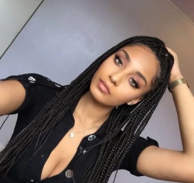 Шоколадная красотка с потрясающими формами жаждет тебя