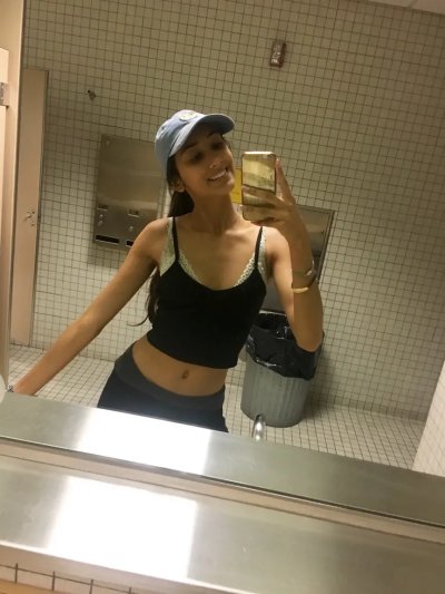 Пикантные снимки изящной индийской дамы: похотливое влечение