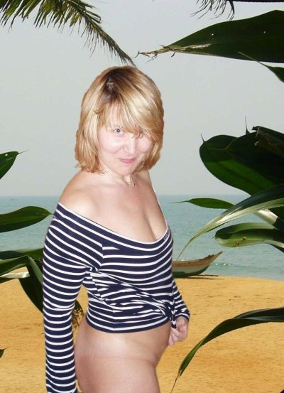 Женщина в браке, готовая на всё