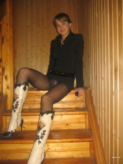 Трахнул свою молодую жену в задницу