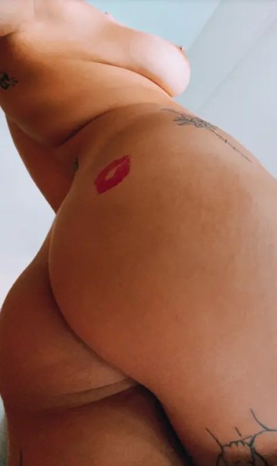 Оральный секс и голое тело: жаркие моменты на экране