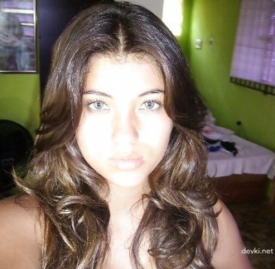 Сладкая красотка в интимном видео