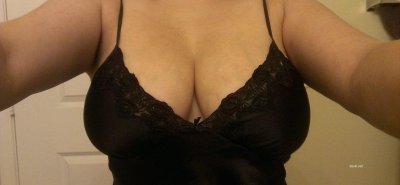 Очень аппетитная мамочка без одежды - наслаждение для глаз