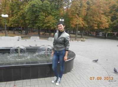 Нежная красотка показала свою интимную зону