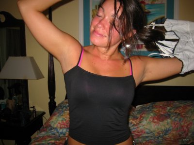 Сексуальные снимки гибкой красотки: интимные фотографии в домашней обстановке!