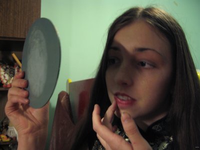 Обнаженная красотка показывает свои прелести - эротический контент для взрослых