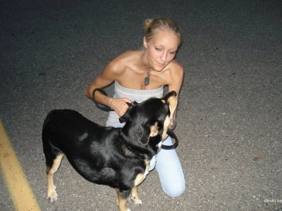 Снял на камеру, как моя дама делает оральный секс